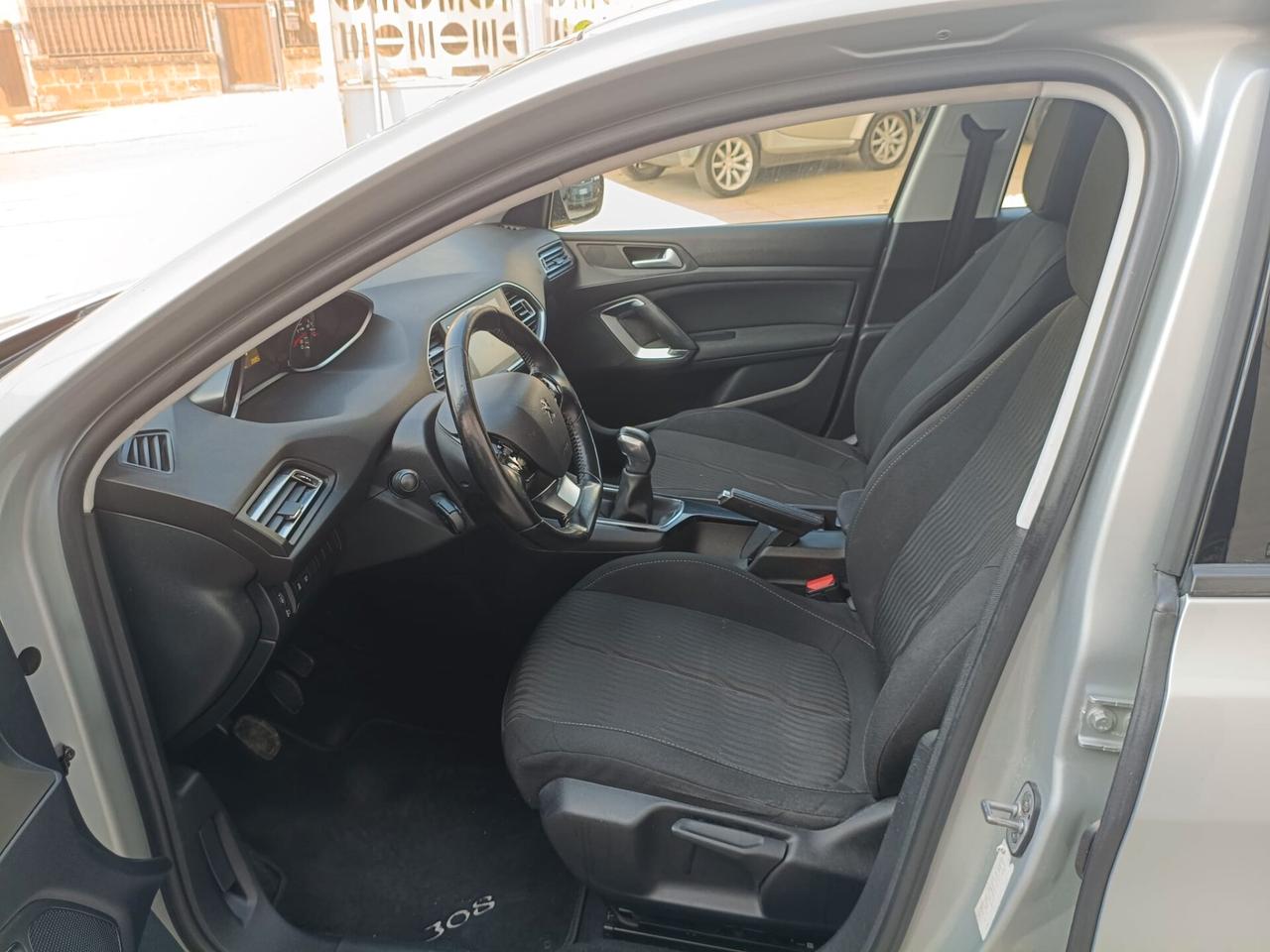 Peugeot 308 BlueHDi 100 S&S SW Active