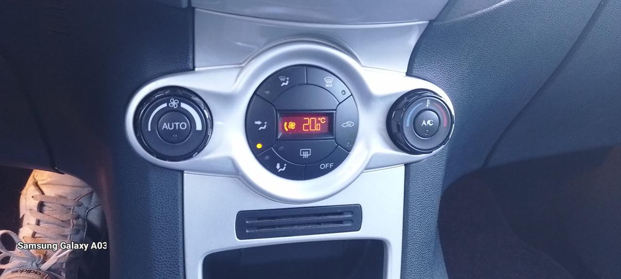 Ford Fiesta 1.4 5 porte Bz.- GPL Titanium