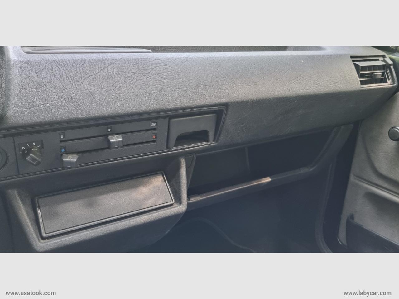 VOLKSWAGEN Polo 1000 Fox VOLSWAGEN POLO FOX