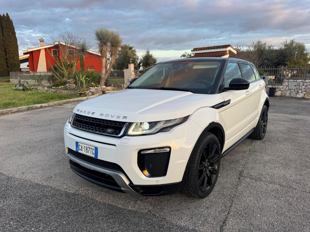 Land Rover Range Evoque 2.0 TD4 180 CV 5p. SE Dynamic