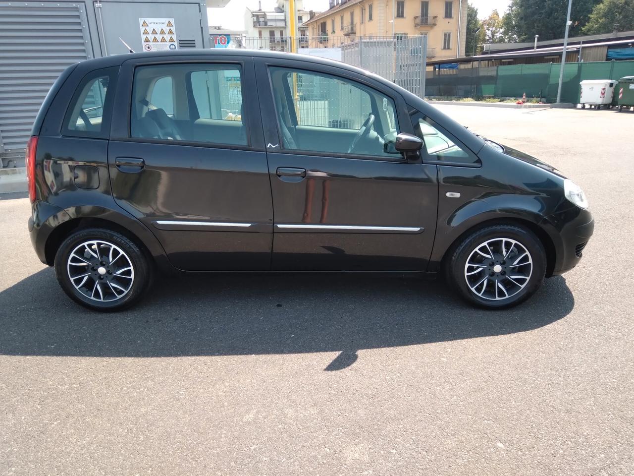 Lancia MUSA 1.4 16V 95cv Oro x neopatentati