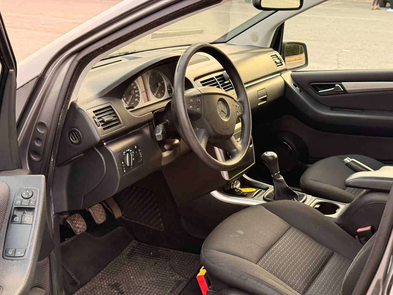 Mercedes B 180 Granzia 12 Mesi