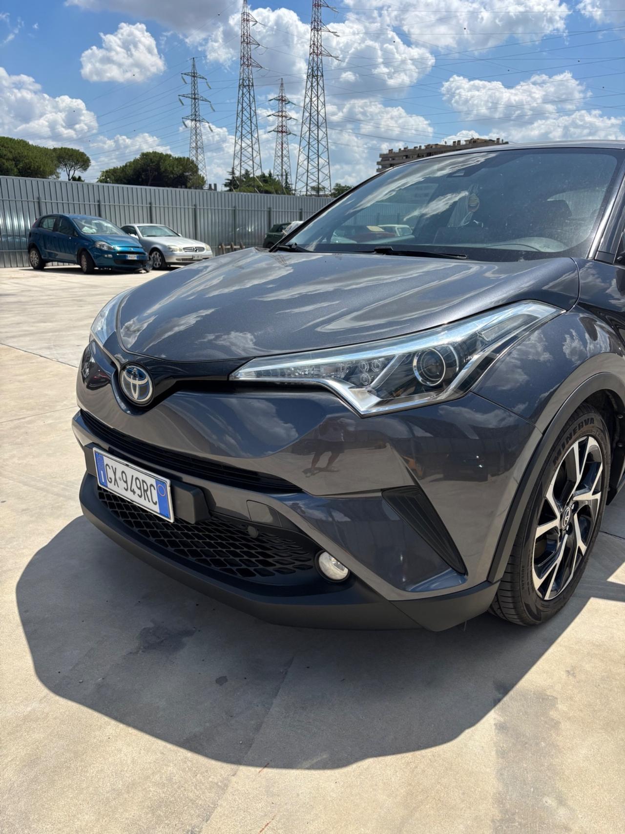 Toyota C-HR 1.8 Hybrid E-CVT Trend