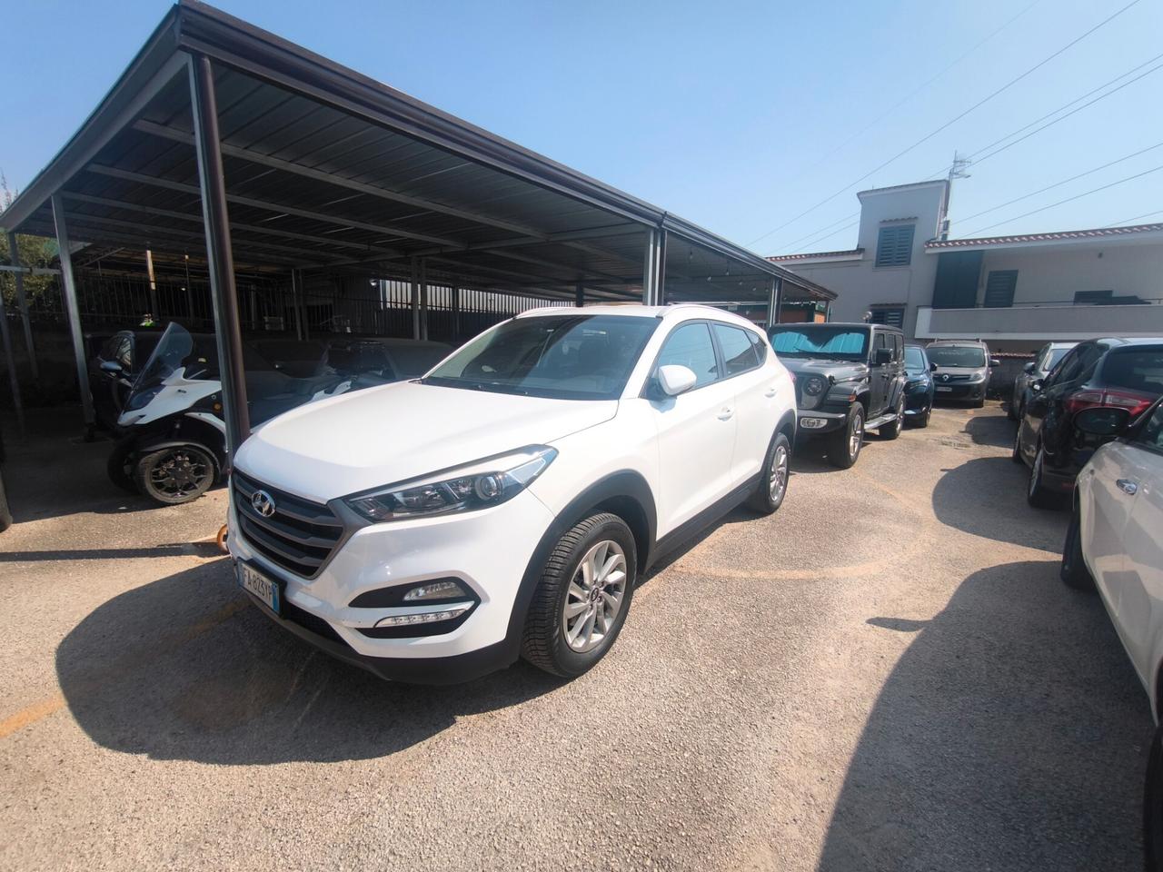 Hyundai Tucson 1.7 CRDi Comfort bluetooth