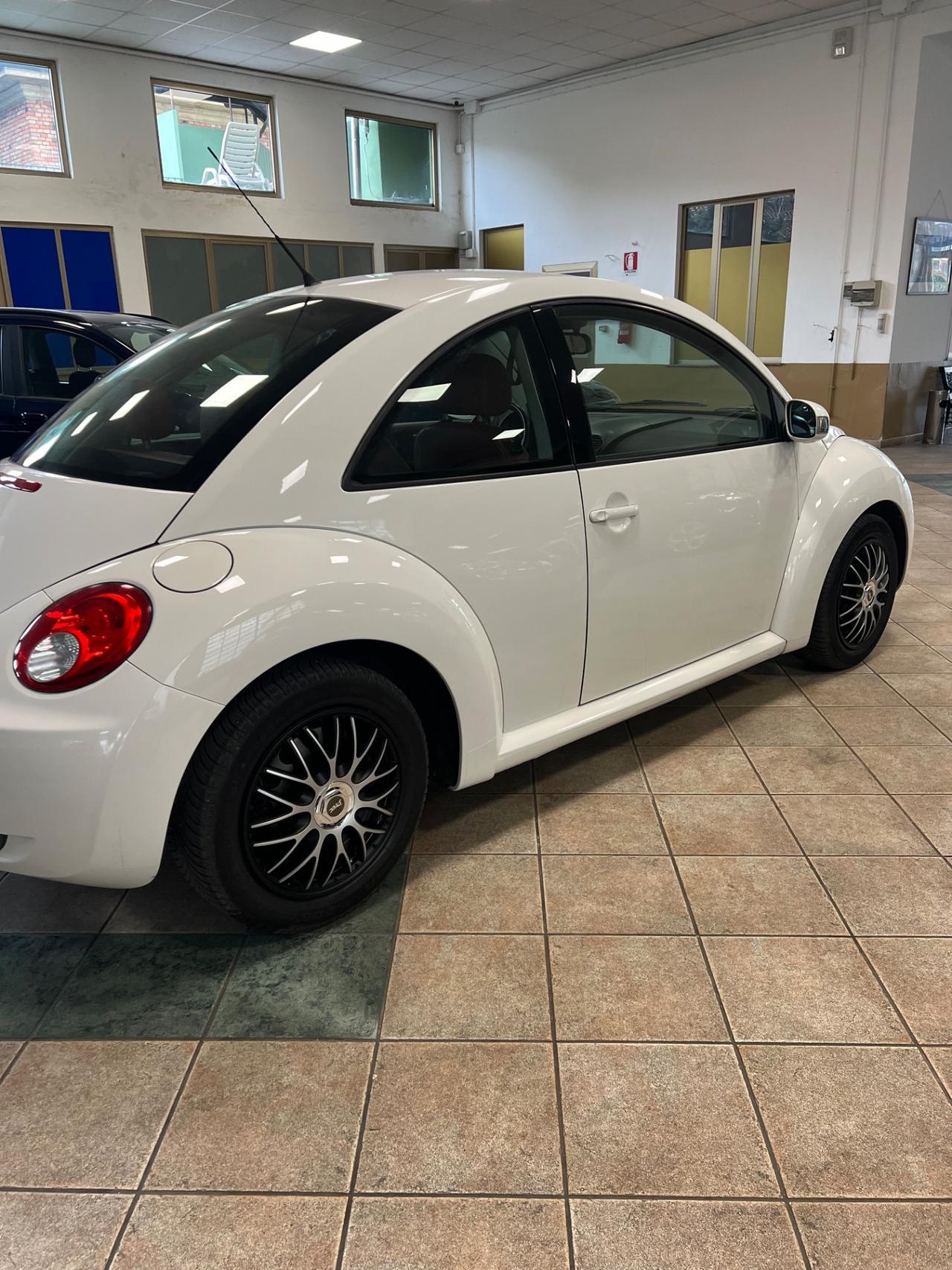 Volkswagen New Beetle 1.6