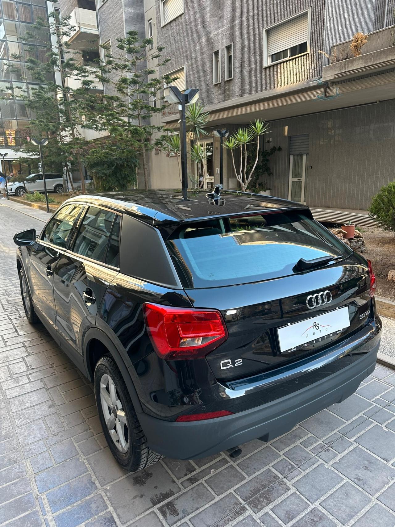 Audi Q2 30 TDI Business