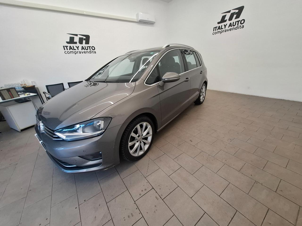 Volkswagen Golf Variant Sportsvan 1.6 TDI 110 CV DSG Executive BlueMotion Tech.