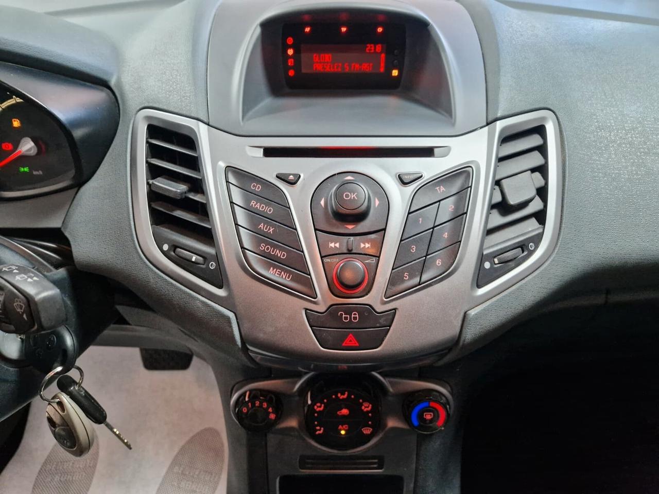 Ford Fiesta 1.4 AUTOMATICA