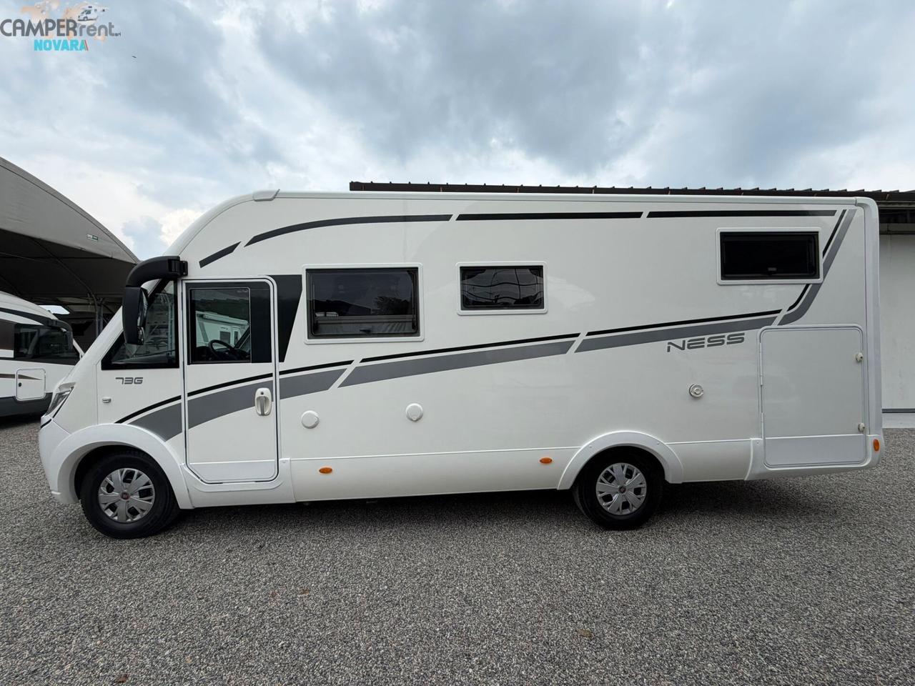 MCLOUIS NESS 73G - MOTORHOME CON LETTI GEMELLI IN CODA