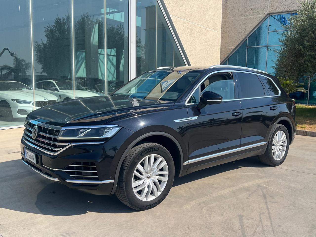Volkswagen Touareg 3.0 V6 tdi Advanced R-Line Exterior 231cv tiptronic - SUPER OFFERTA T-STOCK