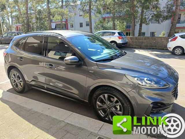 FORD Kuga 2.5 Full Hybrid 190 CVT 2WD ST-Line Design