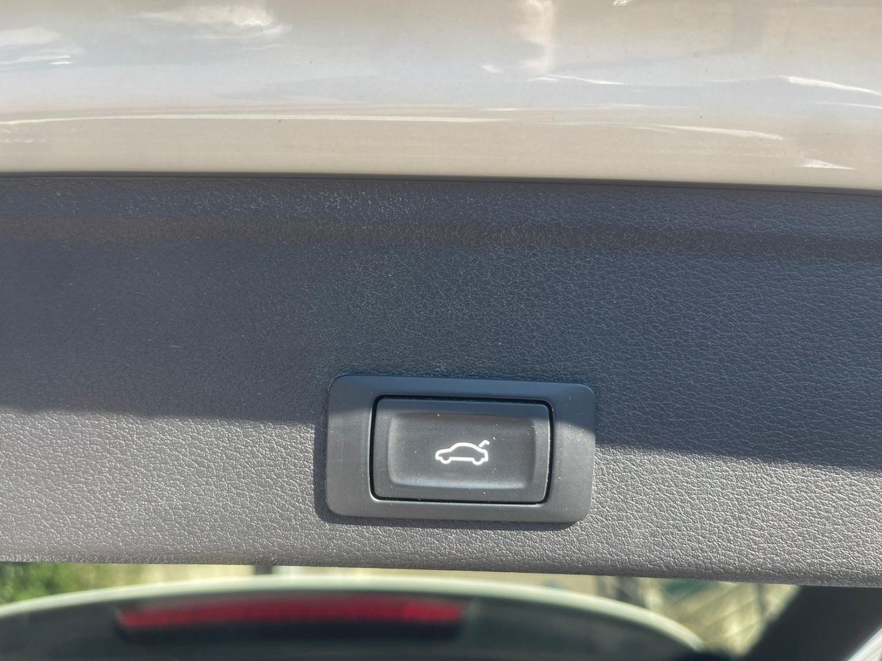 Audi A4 Avant 2.0 TDI 150 CV S tronic Business