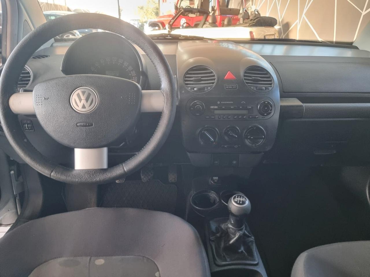 Volkswagen New Beetle 1.4 16V ARTE NEOPATENTATI