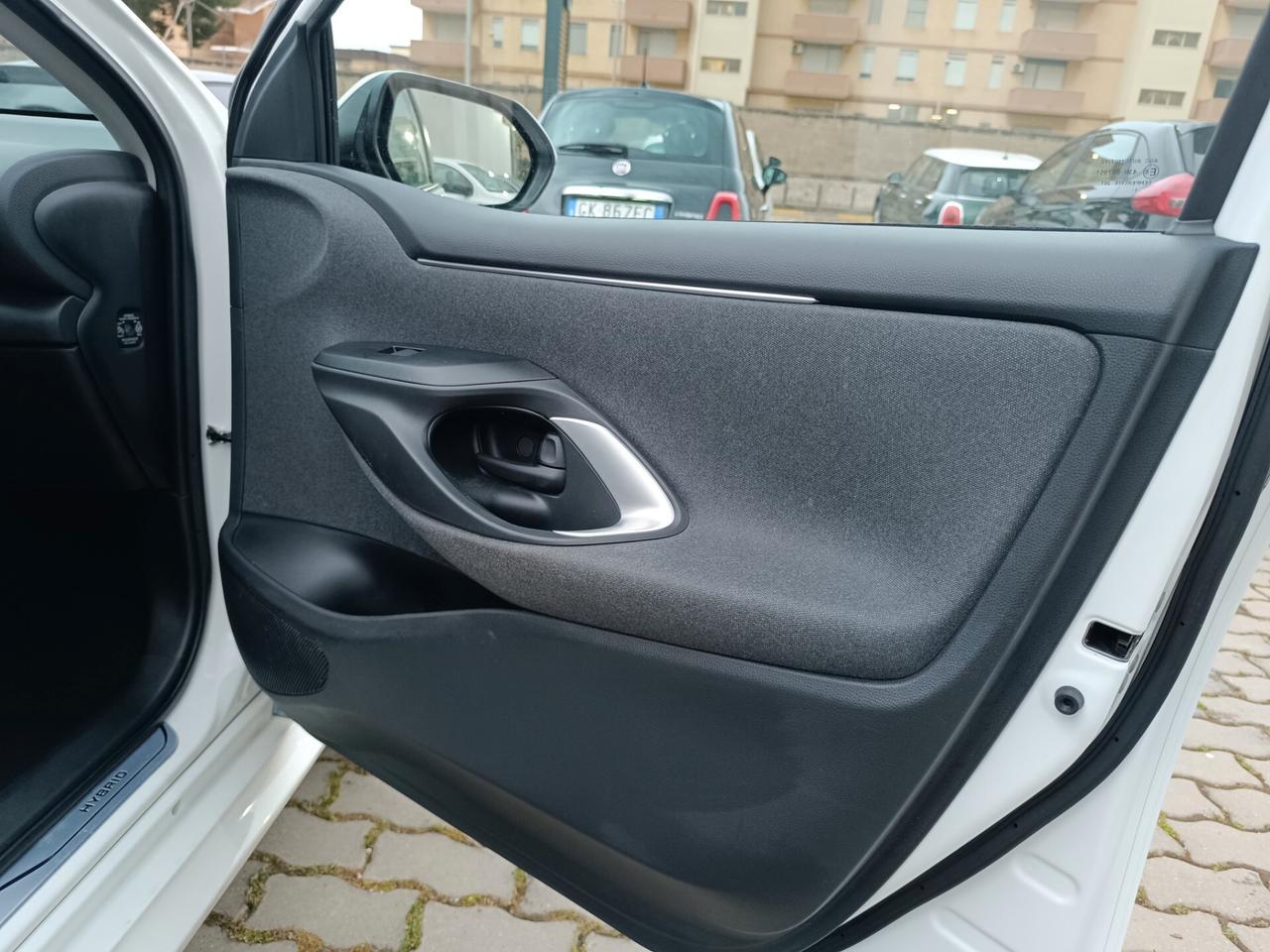 Toyota Yaris 1.5 Hybrid 5 porte Trend