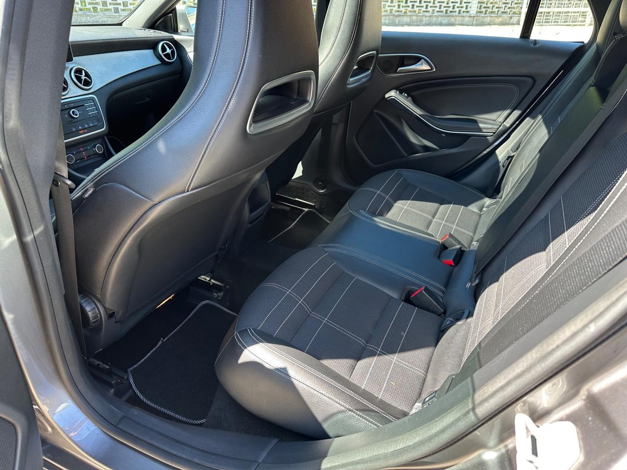 Mercedes-benz CLA 200 d S.W. Automatic Premium