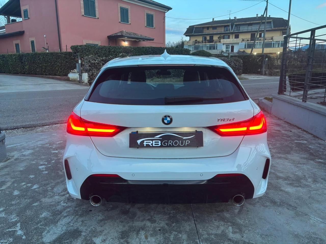 Bmw 118 118d 5p. Msport