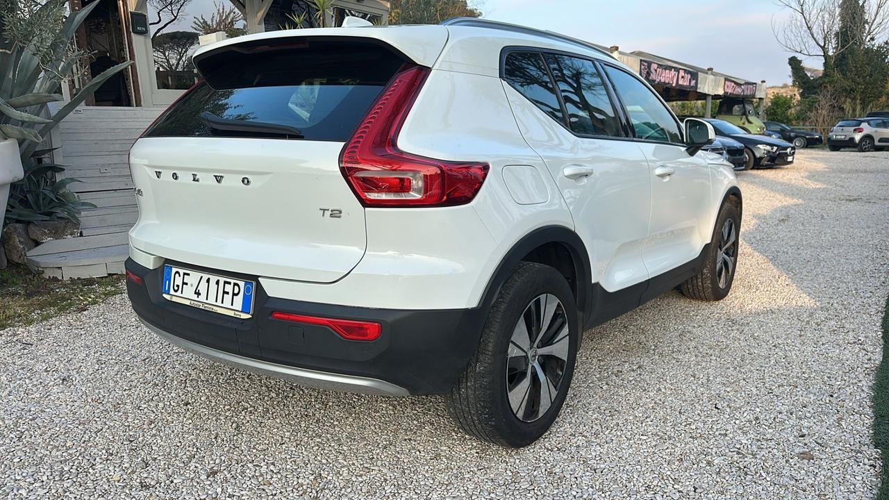 Volvo XC40 T2 automatico Business