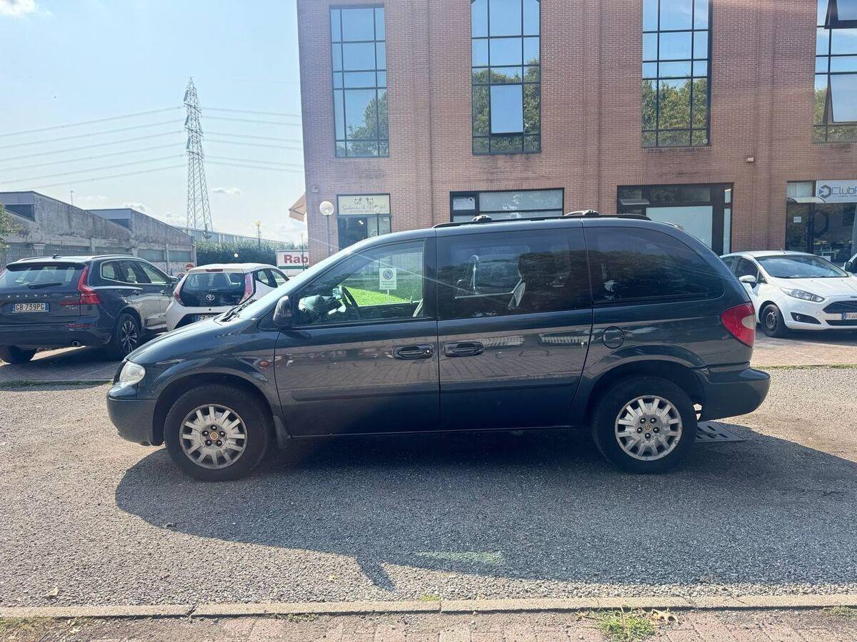 Chrysler Voyager IV 2004 2.8 crd LX Leather