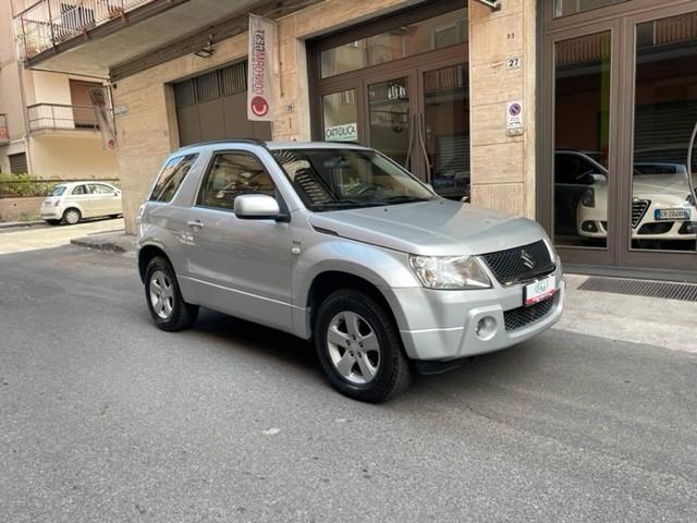 Suzuki Grand Vitara 1.9 DDiS - 3 porte 4x4