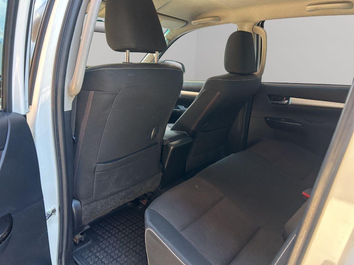TOYOTA - Hilux - 2.4 d-4d 4x4 EXECUTIVE TELECAMERA + iva