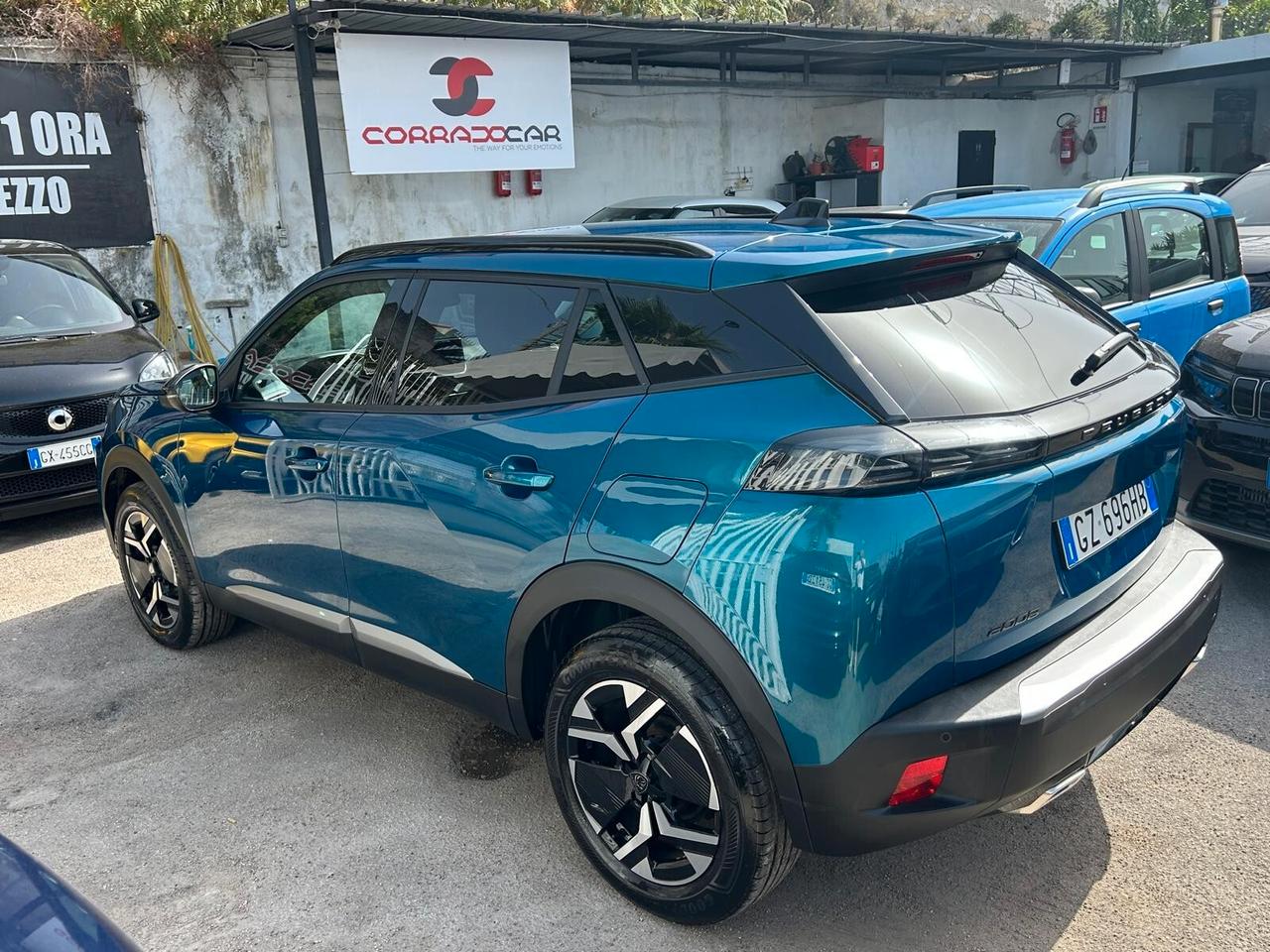 PEUGEOT 2008 2025 AUTOMATICA 130CV BENZINA ALLURE 18000KM