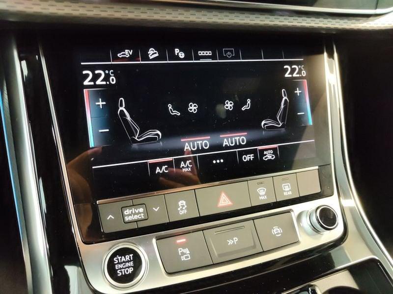 Audi Q8 SUV 55 TFSI e quattro tiptronic S line edition