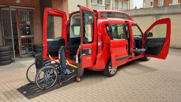Doblò Trasporto disabili pedana sedile girevole