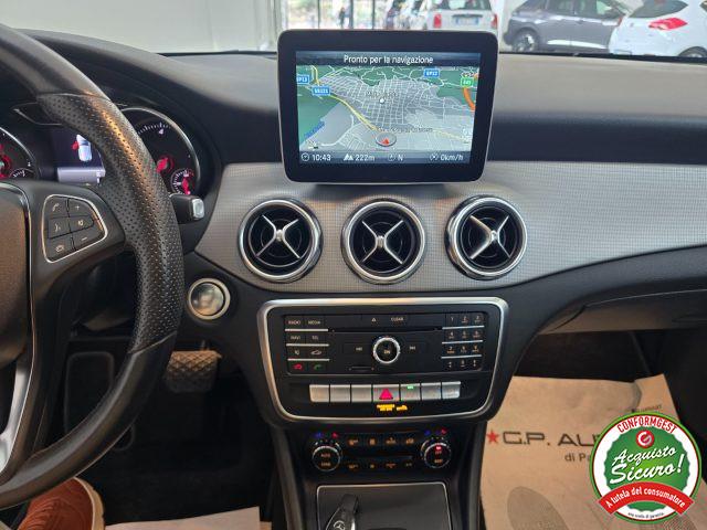 MERCEDES-BENZ GLA 200 d Automatic 4Matic Premium + Tetto