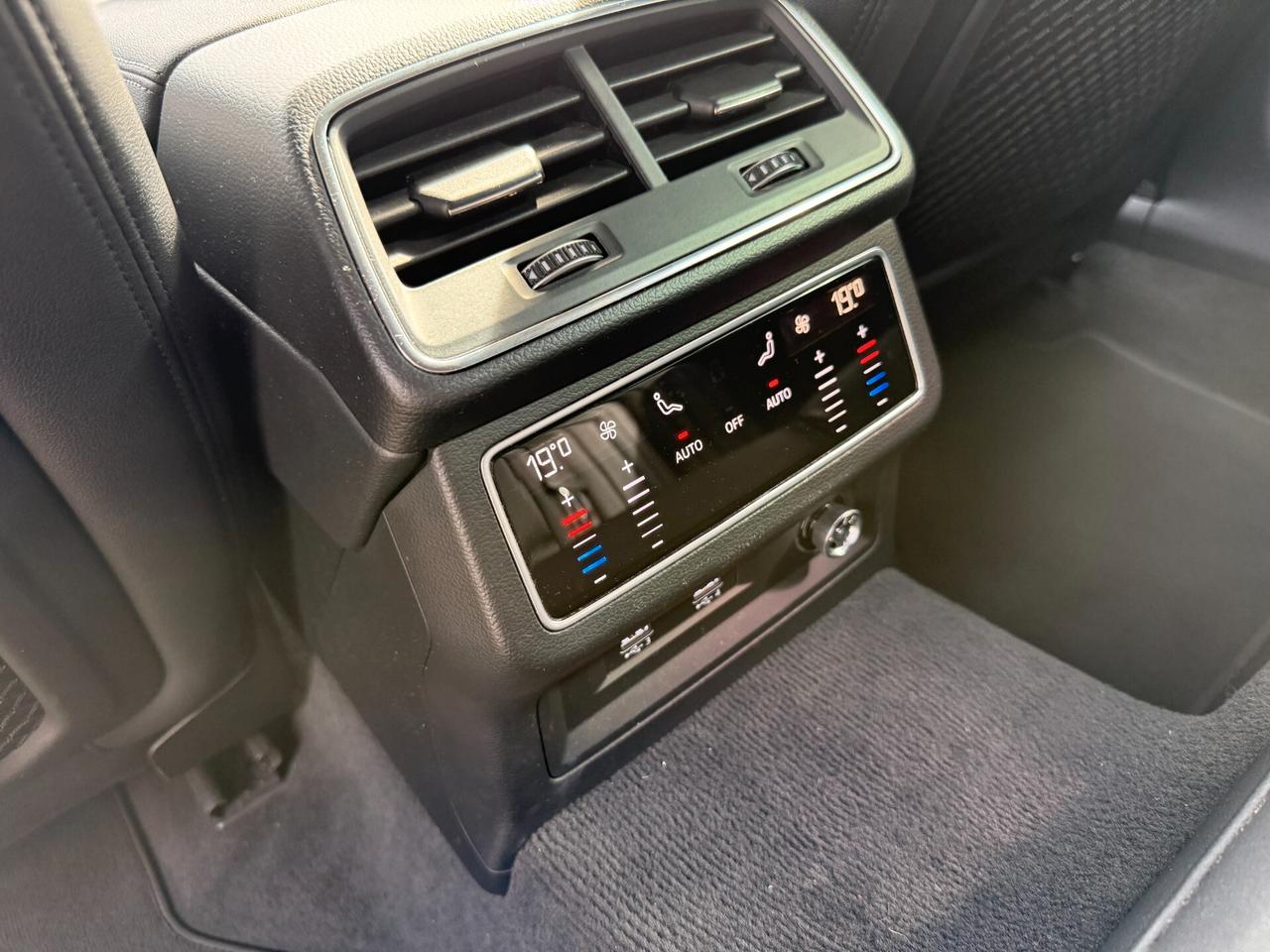 Audi A6 Avant 50 3.0 TDI quattro tiptronic Business