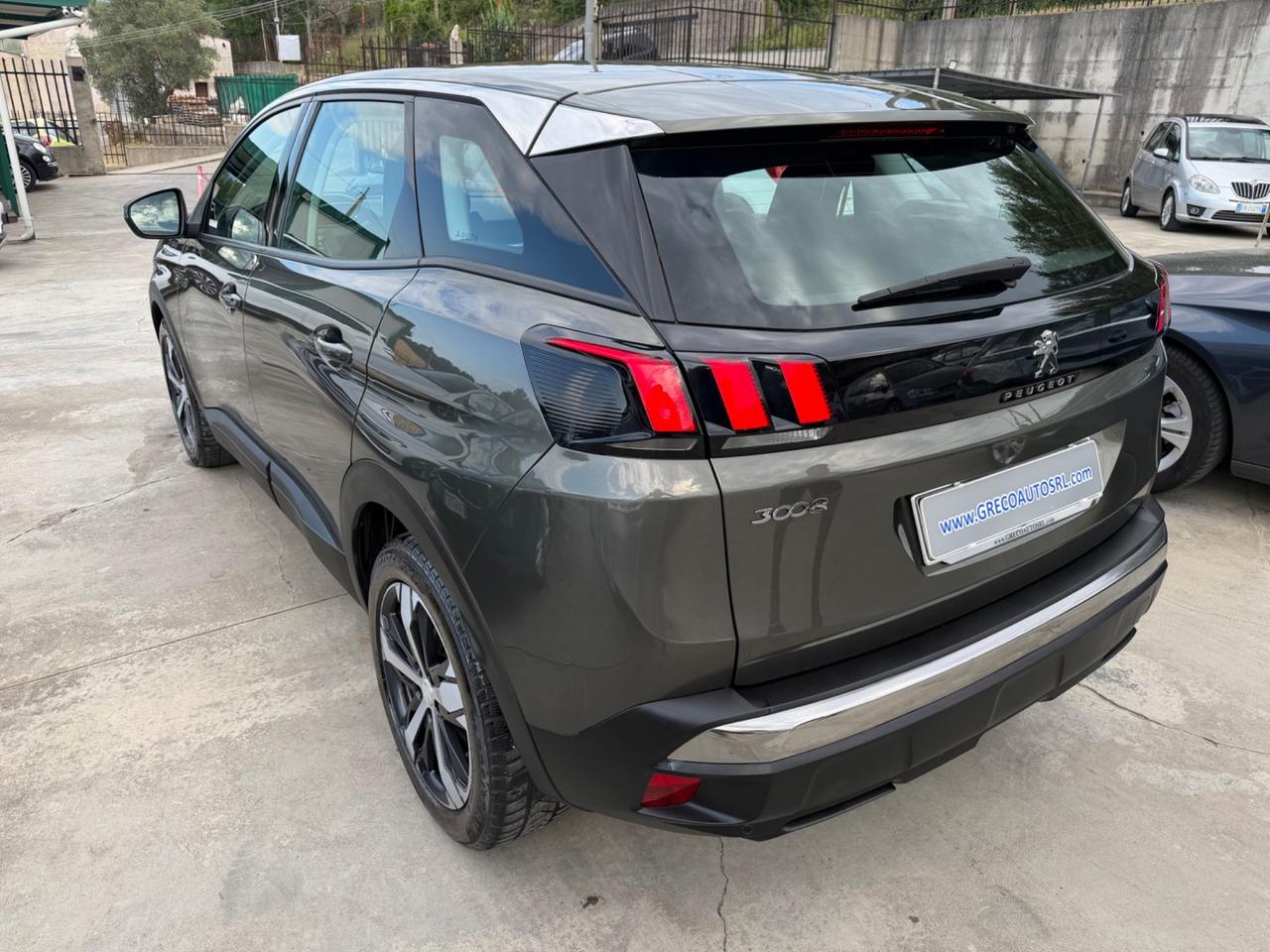 Peugeot 3008 BlueHDi 130 S&S EAT8 Allure