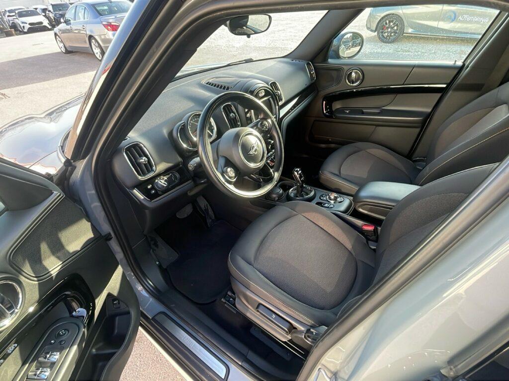 Mini Cooper D Countryman 2.0 TwinPower Turbo Cooper D Boost Steptronic