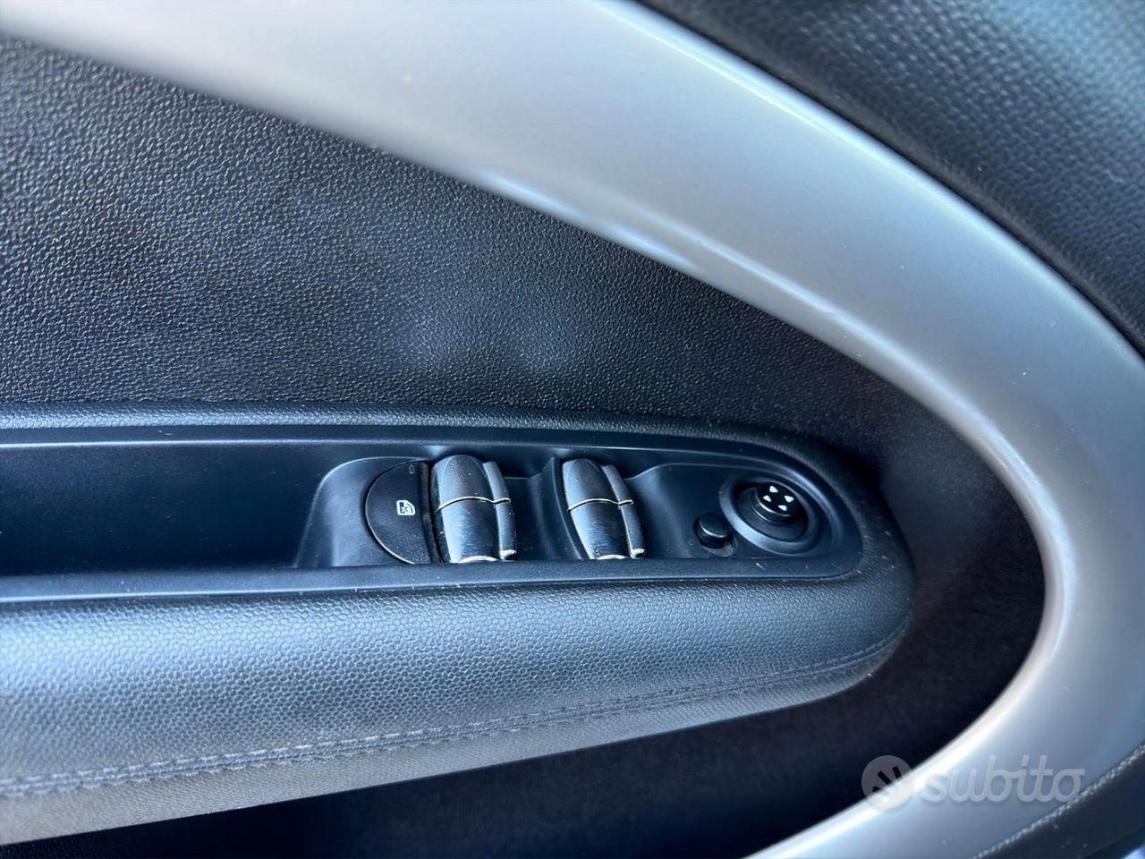 MINI Countryman ONE D 90 cv-AMBIENT LIGHT/RETROCAM