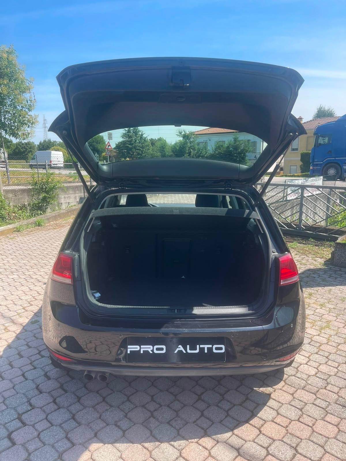 Volkswagen Golf Business 1.6 TDI 5p. 4MOTION Highline BlueMotion Tech.