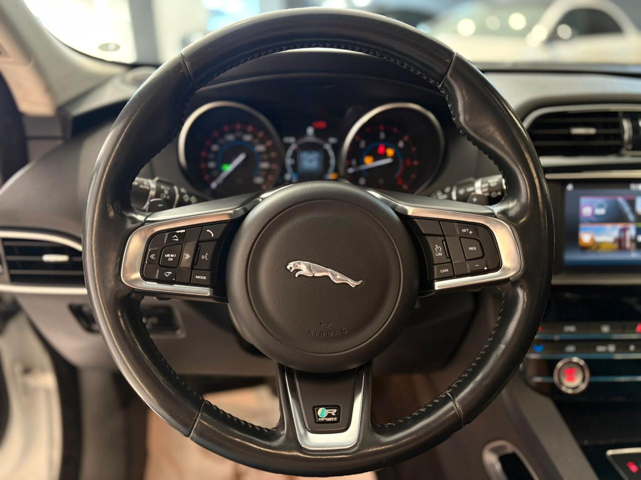 Jaguar F-Pace 3.0 D 300 CV AWD R-Sport