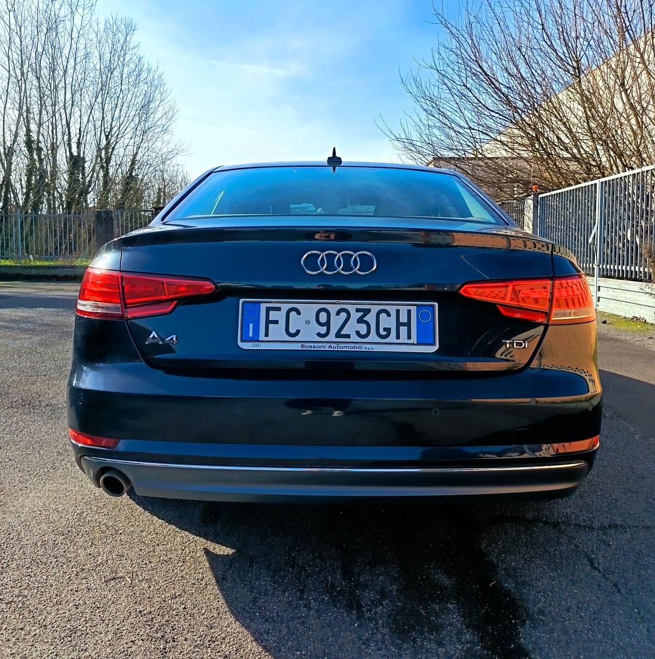 Audi A4 2.0 TDI 150 CV - LIMOUSINE