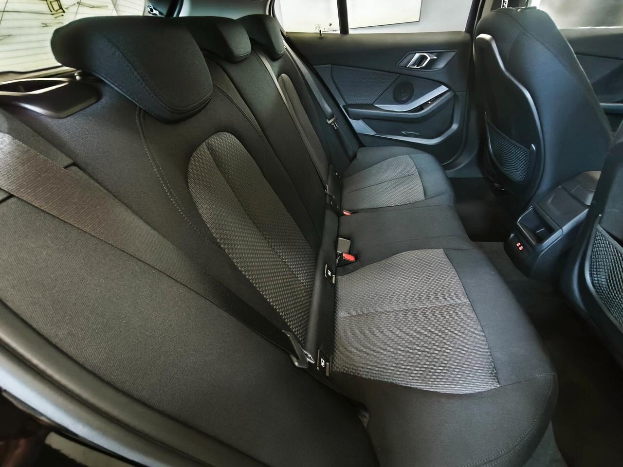 Bmw 116 116d 5p. Business Advantage Aut.