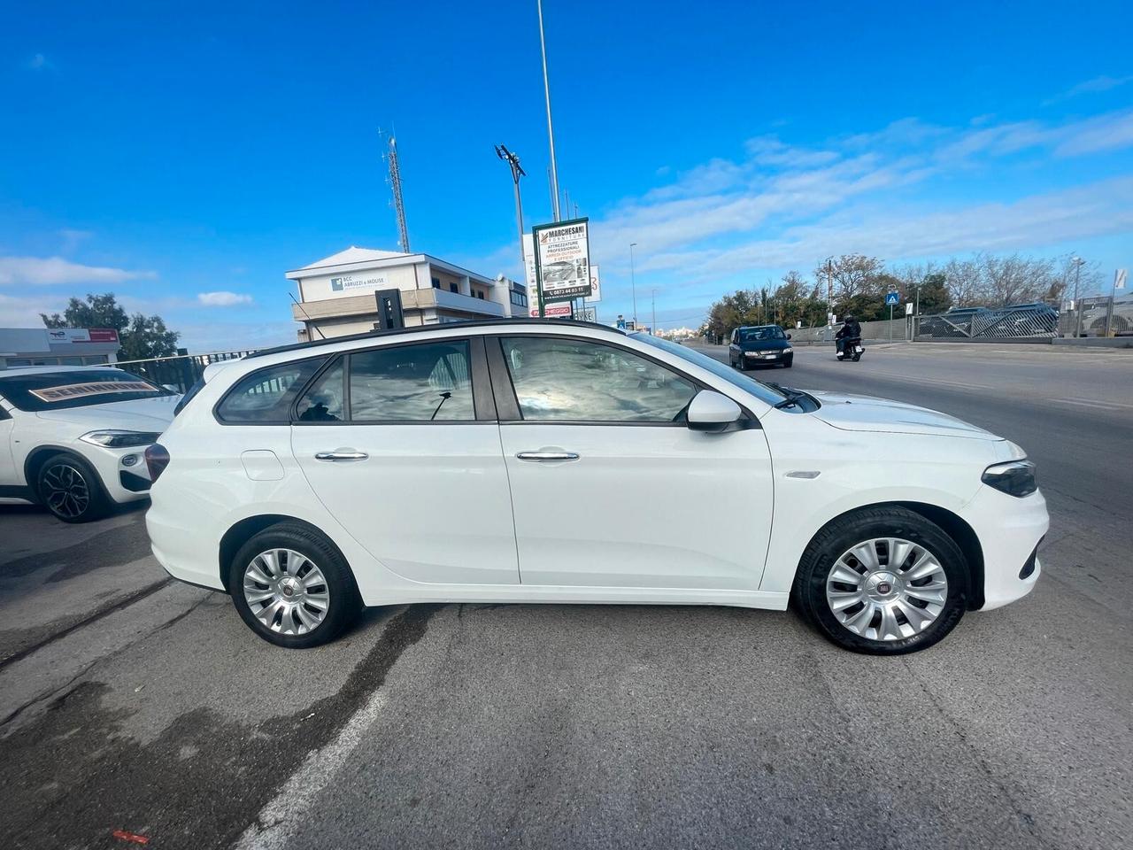 Fiat Tipo 1.6 Mjt S&S SW Lounge