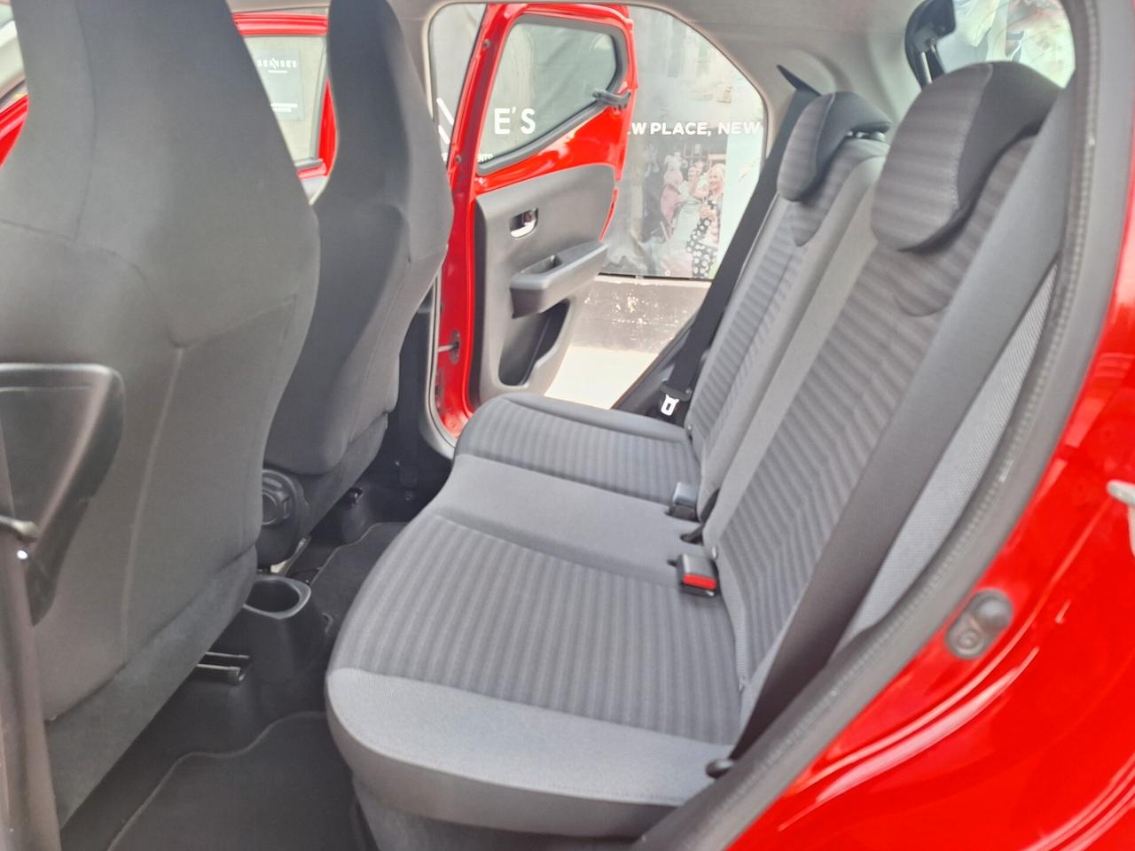 Toyota Aygo 1.0 VVT 5 porte x-play 2019 PERFETTA