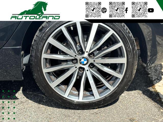 BMW 118 d 5p. Luxury150 CV Cerchio18"Pack Manutenzioni