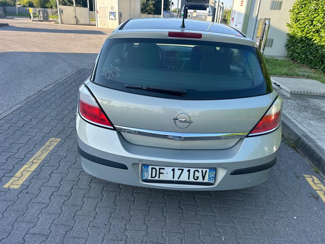 Opel Astra 1.6 BENZ 2007 AUTOMATICO