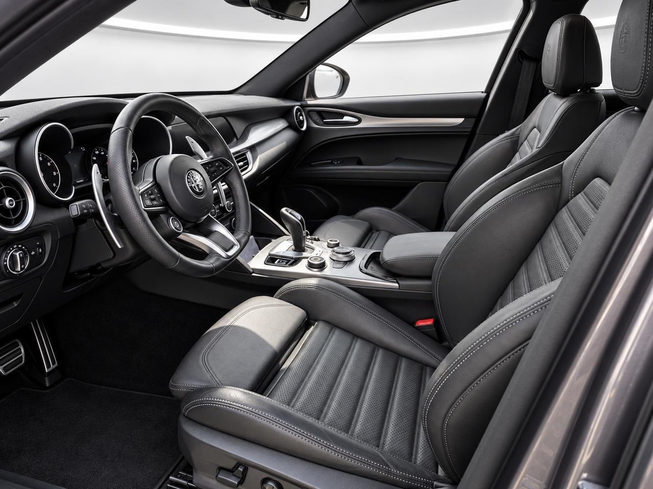 ALFA ROMEO Stelvio 2023 - Stelvio 2.2 t Veloce Q4 210cv auto