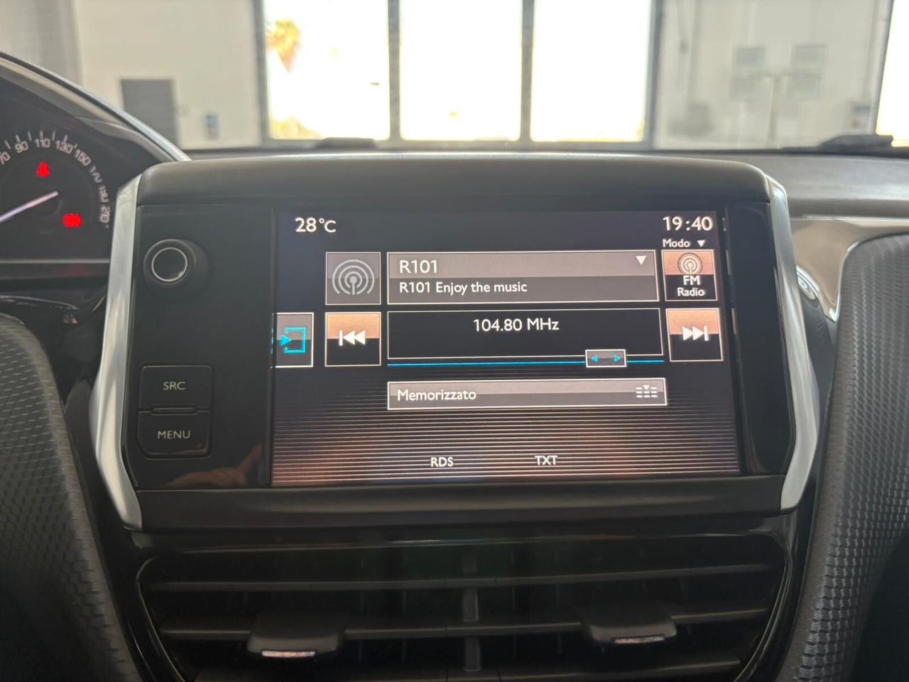 Peugeot 2008 BlueHDi 100 Allure