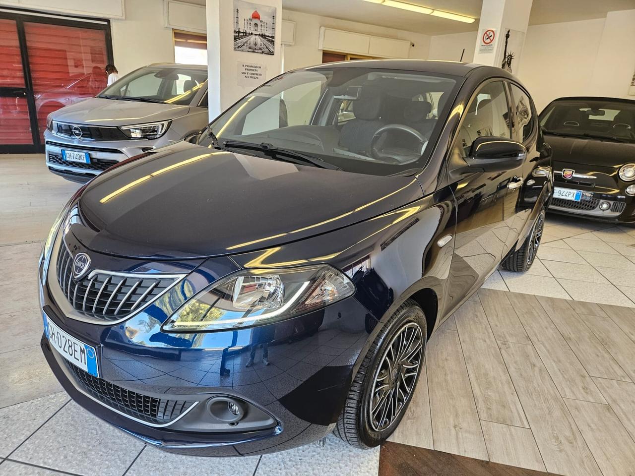 Lancia Ypsilon 1.0 Firefly GOLD Benzina/Hybrid S&S 70CV