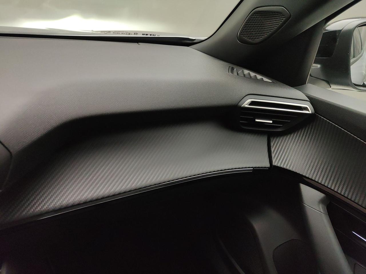 PEUGEOT 2008 II 2020 1.2 PURETECH 130CV ALLURE EAT8