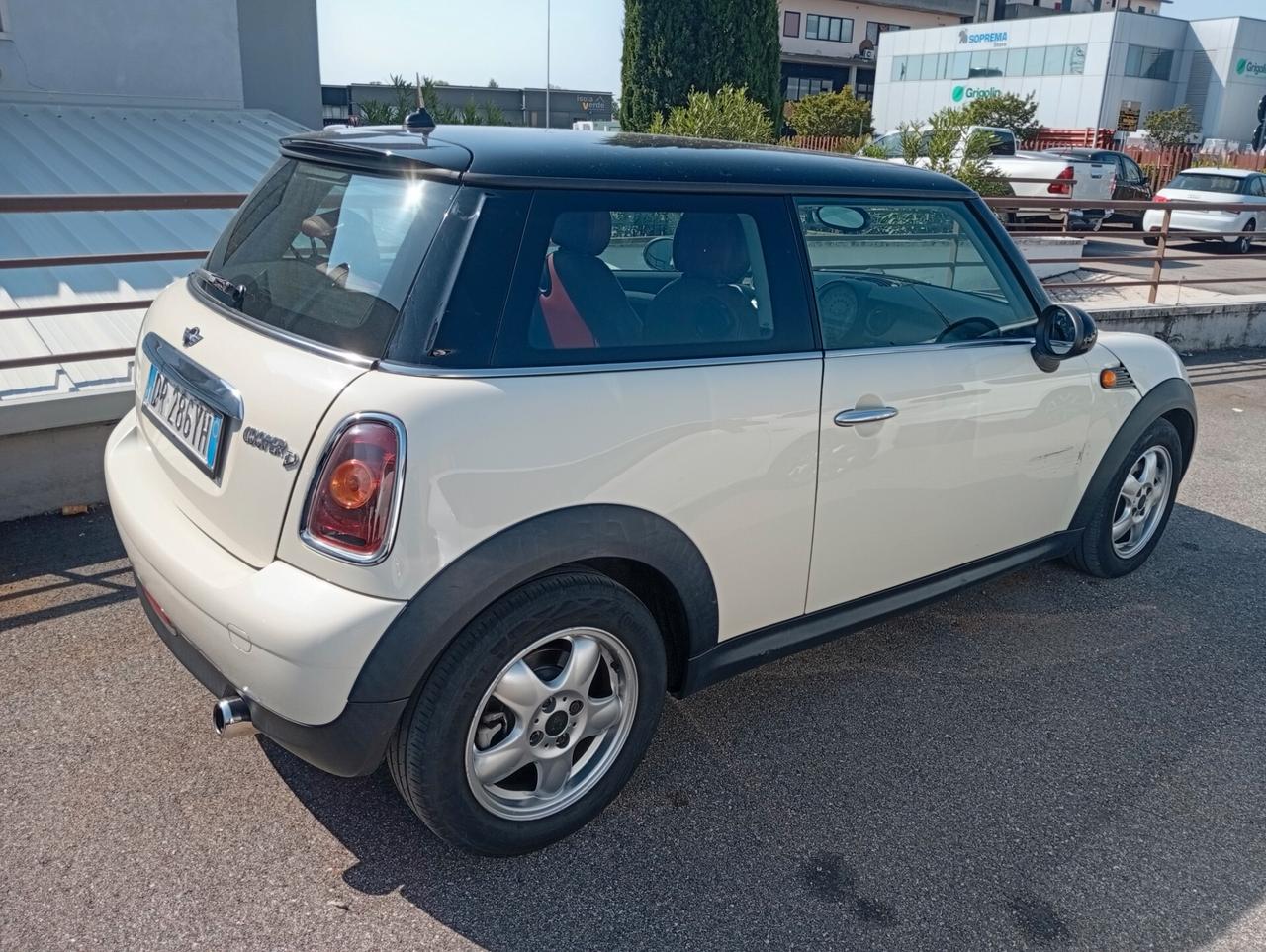 Mini 1.6 16V Cooper D NEOPATENTATI OK