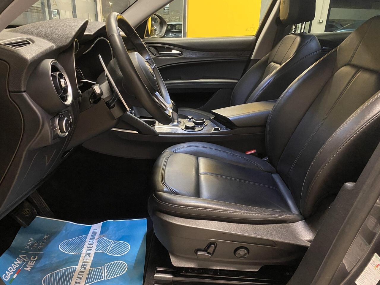 Alfa Romeo Stelvio 2.2 Turbodiesel 160 CV AT8 RWD Sport-Tech