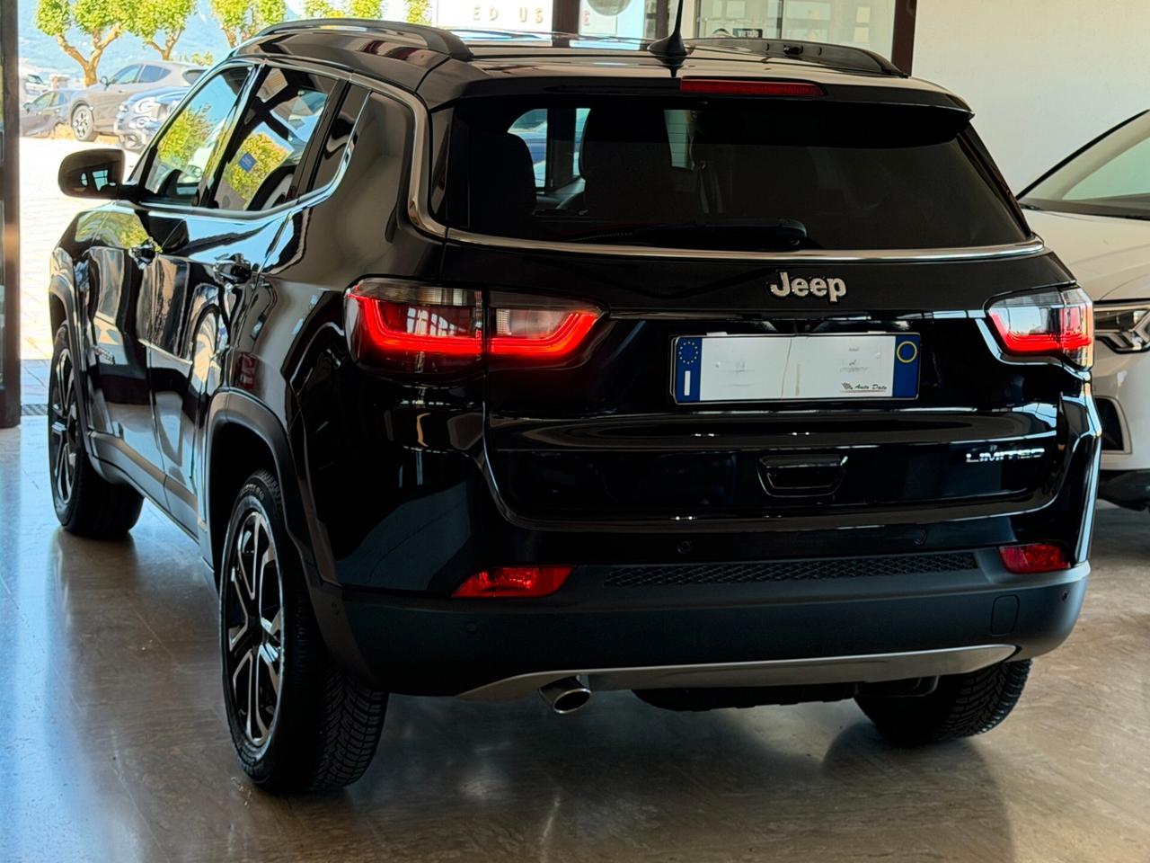 Jeep Compass 2WD 1.6 M.JET 130 cv. LIMITED (Nav)