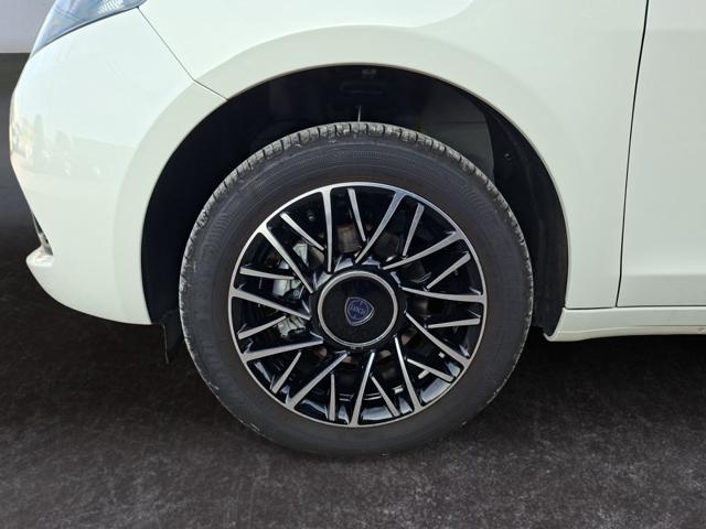 LANCIA Ypsilon 1.0 FireFly 5 porte Hybrid Oro