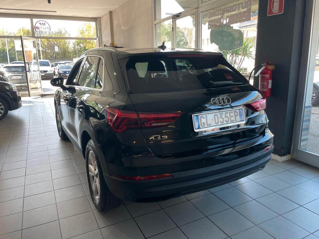 Audi Q3 40 TDI quattro S tronic Business Advanced