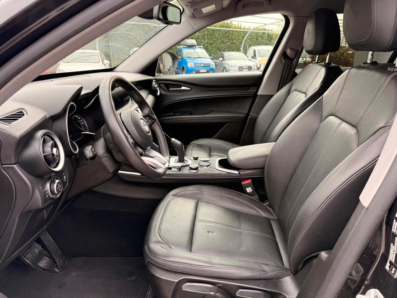 Alfa Romeo Stelvio 2.2 Turbodiesel 190 CV AT8 Q4 Executive 18"
